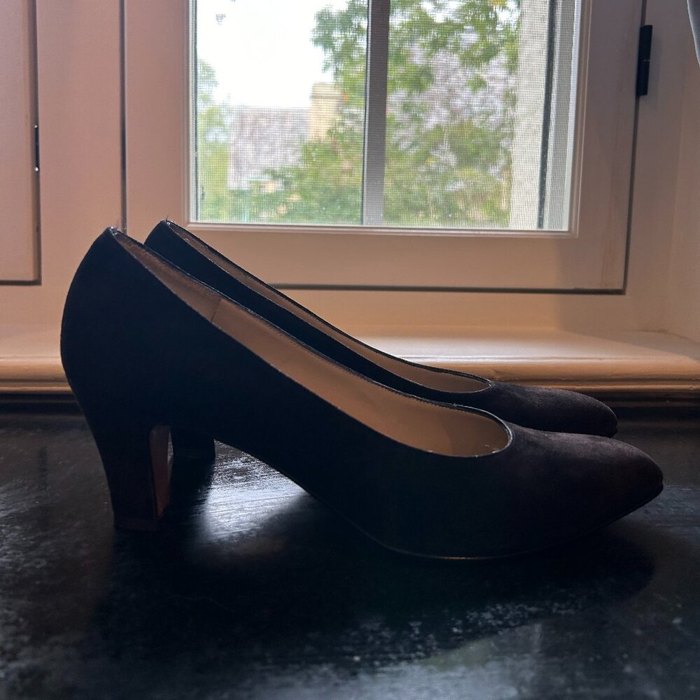 Salvatore Ferragamo Pumps Black Suede 8.5 preowned